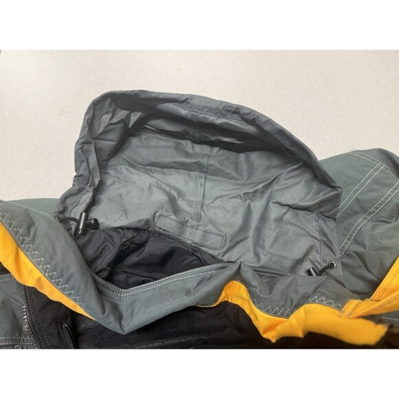 Vintage DESCENTE Snowboard Ski Jacket - Picture 7 of 7